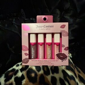 Juicy Couture Sealed With A Kiss Lip Gloss Set